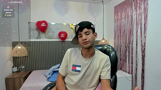 JDWhite18's Live XXX Chat