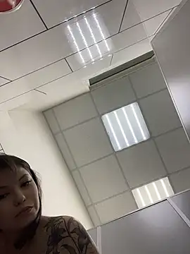 Chloe__Moon: απευθείας συνομιλία ΧΧΧ