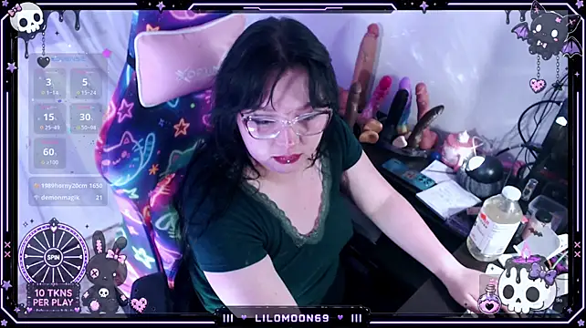 Chat +18 de LiloMoon69 ao vivo