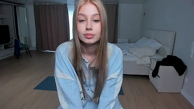 JunieAmertn Live XXX chat