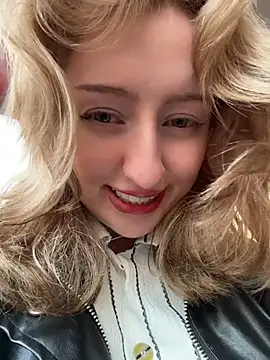 RonnieKiss' Live XXX Chat