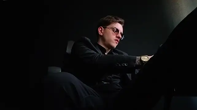Онлайн чат XXX FelixStarkk