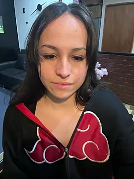 Chat XXX en directo de Eymmy_24