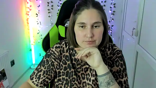 Chatroom XXX en direct de LunaVenom