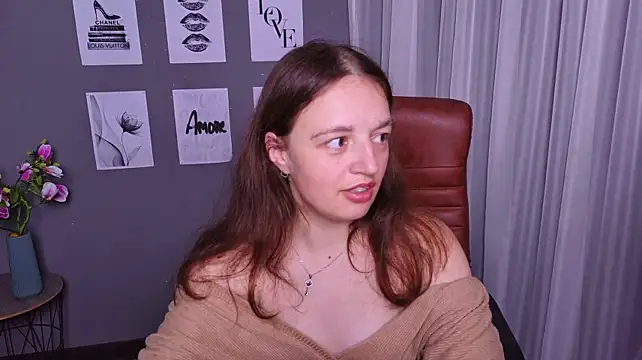 MelodiLady Adlı Modelin Canlı XXX Sohbeti