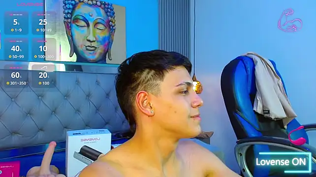 Živý XXX chat Ethanx18_