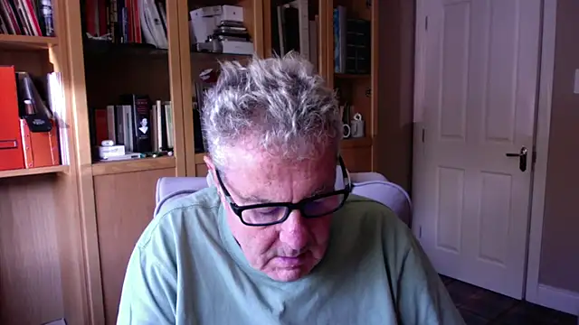 Oldpistolpete's Live XXX Chat