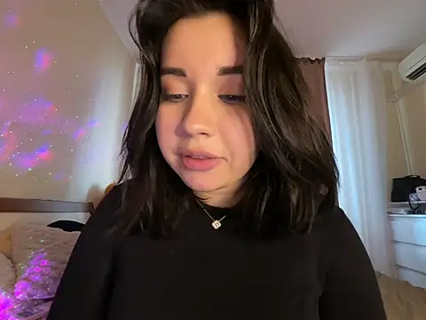 Viviaaan_n's Live Chat Room