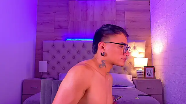 Živý XXX chat LiamDeeps