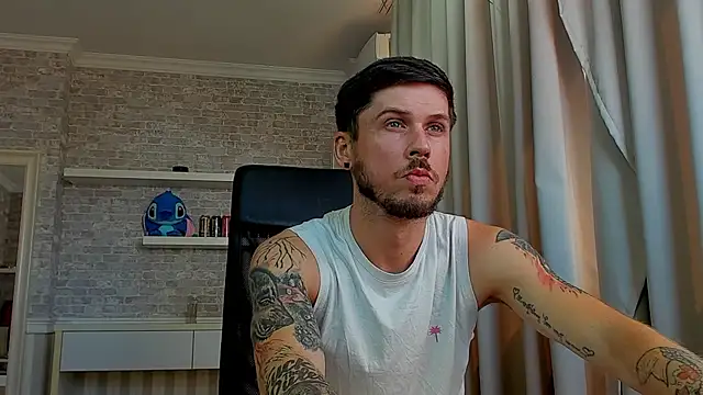 JonahShaw Шоу с уебкамера