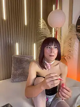 Chloe_Lombardi XXX чат на живо
