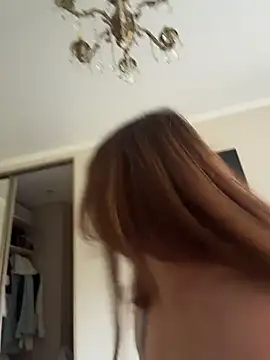 AriaVip Adlı Modelin Canlı XXX Sohbeti