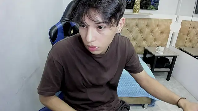 StiwenTwink Pertunjukan Webcam