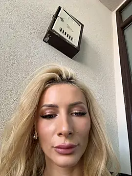 AngieShae's Live Chat Room