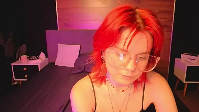 Avrora_Vance Chat XXX in diretta