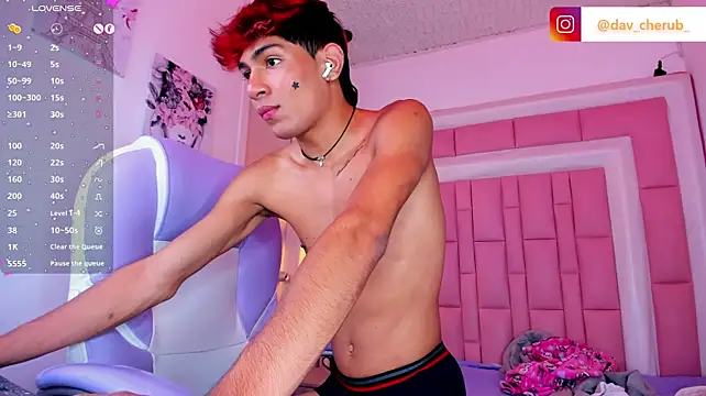 Chat XXX en directo de cherub_