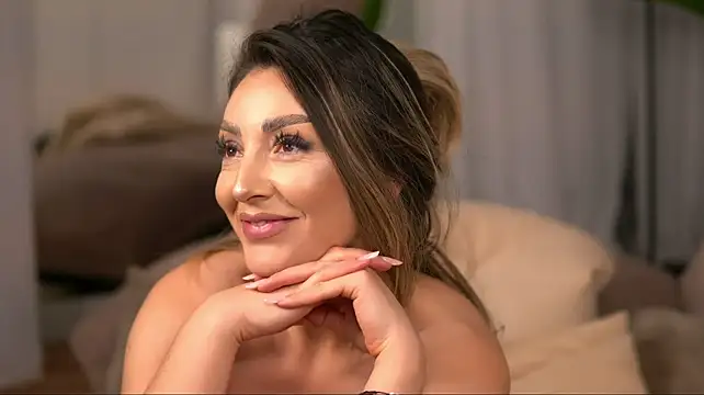 ErisVesper Chat XXX live