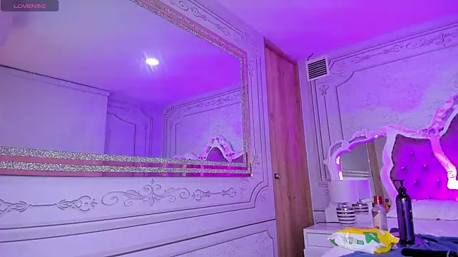 دردشة Megan_cute4u الجنسية المباشرة