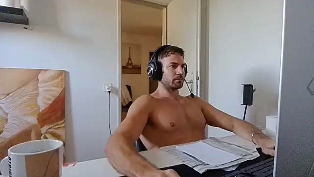 XXX chat uživo modela alpha-hunk
