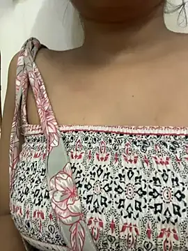 Baddie_Riya 라이브 XXX 채팅
