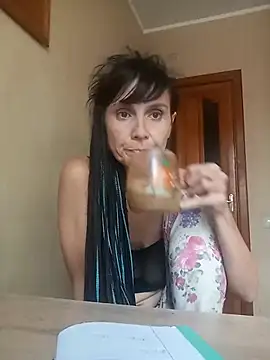 XXX chat uživo modela Francenia_lolis