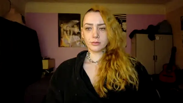 Chat +18 de VioletFox26 ao vivo