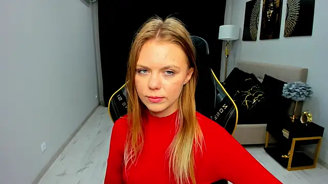 Strawberrye Live XXX Chat