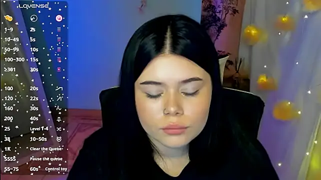Mona_Esty Adlı Modelin Canlı XXX Sohbeti