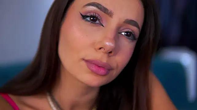 Aisha_Bee লাইভ XXX চ্যাট