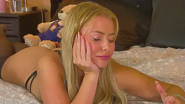 MisshaNight's Live XXX Chat