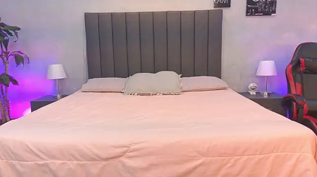 XXX chat uživo modela Zac_million