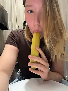 -NaughtyAngel-: онлайн-секс-чат