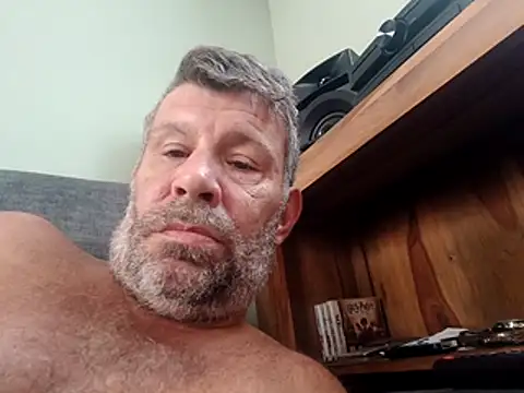 stud2512 – Naživo XXX chat