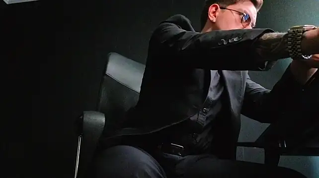 FelixStarkk 라이브 XXX 채팅