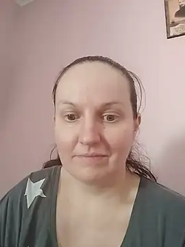 Czat XXX na żywo – BustyLadyAlma