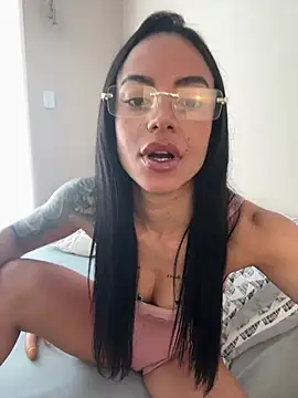 Chat +18 de Morenaviip ao vivo