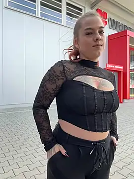 Luna_Lynn Chat XXX in diretta