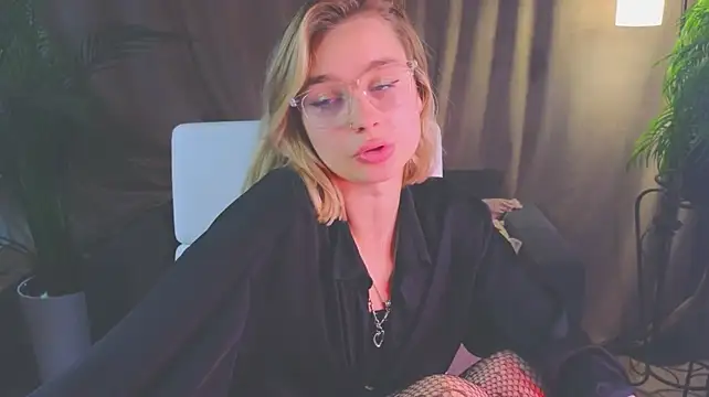 Živý XXX chat NoraMoreau