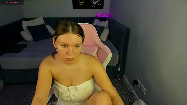 Czat XXX na żywo – hloya_kiss