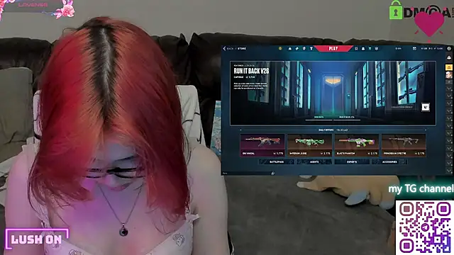 LinneaChan's Live XXX Chat