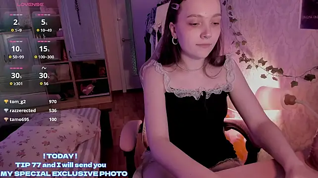 Chat +18 de RileyNymph ao vivo