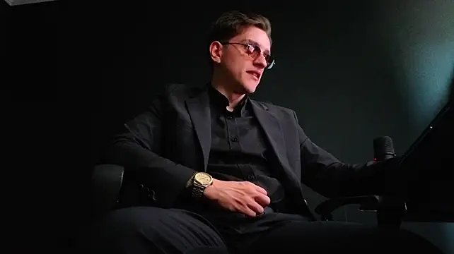 FelixStarkk 라이브 XXX 채팅
