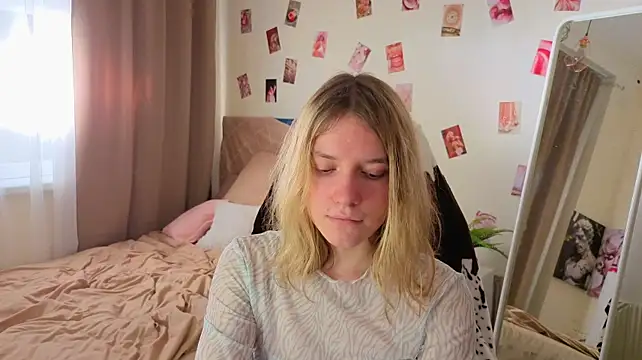 MilanaRayy Live XXX-Chat