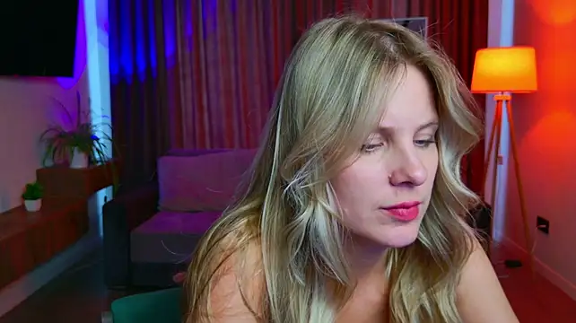 MelanieBennett Chat XXX in diretta