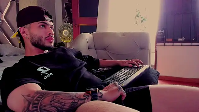 Chat XXX ao vivo de Vincentblack