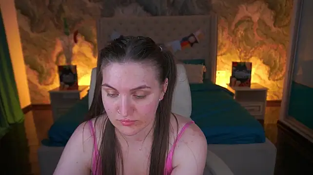 EmmyCharmm live XXX chat