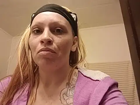 UrBRat Live XXX Chat