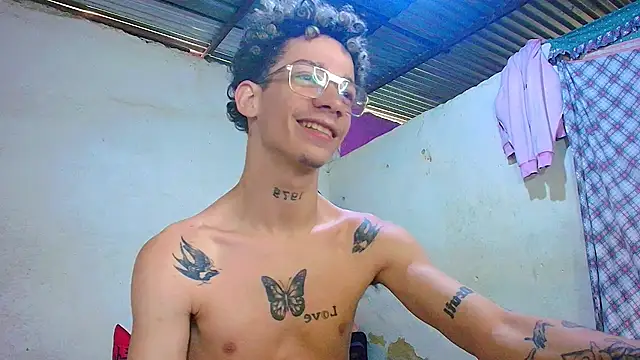 แชท XXX สดของ mateodeamjo_07