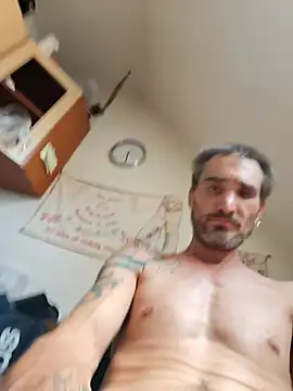 Kferenc81110 live XXX chat