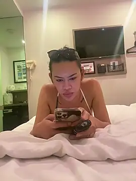 hechanovaa's Live XXX Chat
